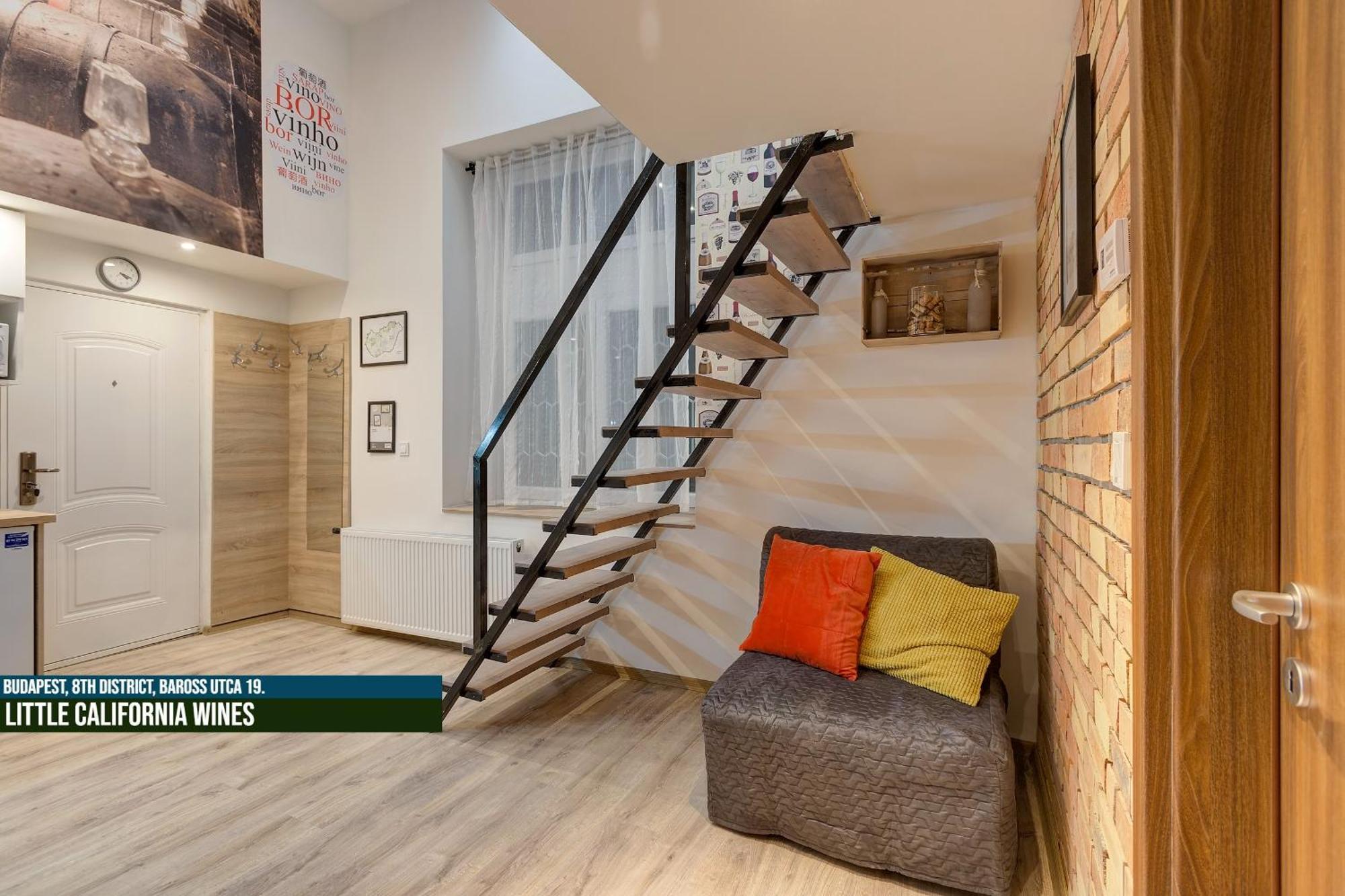 Little Americas Museum Apartments بودابست المظهر الخارجي الصورة